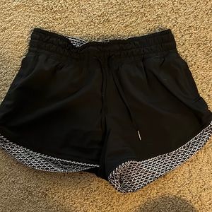 Lululemon black reversible shorts